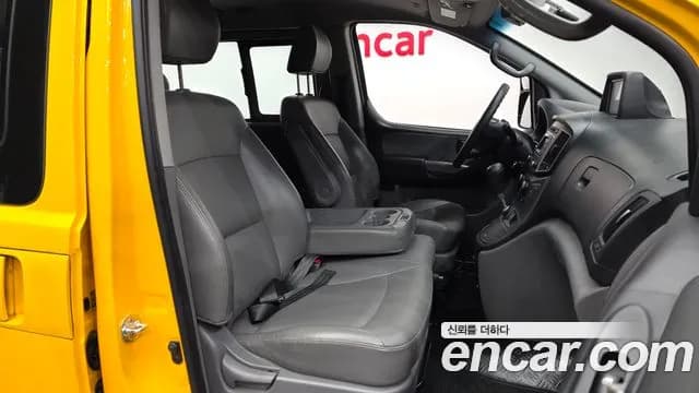 2017 Hyundai Grand Starex 4WD Guard car of chidren Sold VIN KMJWA37KDHU895688 – front exterior 2017 Hyundai Grand Starex 4WD Guard car of chidren Sold VIN KMJWA37KDHU895688 – front exterior