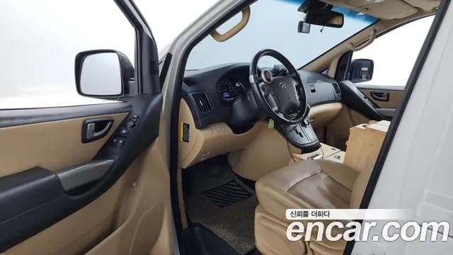 2018 Hyundai Grand Starex 4WD 11-Seater Wagon Sold VIN KMJWA37KDJU936922 – front exterior 2018 Hyundai Grand Starex 4WD 11-Seater Wagon Sold VIN KMJWA37KDJU936922 – front exterior