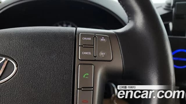2018 Hyundai Grand Starex 4WD 11-Seater Wagon Sold VIN KMJWA37KDJU936922 – trunk area 2018 Hyundai Grand Starex 4WD 11-Seater Wagon Sold VIN KMJWA37KDJU936922 – trunk area