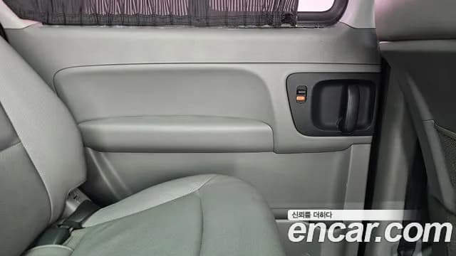 2019 Hyundai The New Grand Starex 4WD Wagon 11-Seater Sold VIN KMJWA37KDKU040555 – exterior detail 2019 Hyundai The New Grand Starex 4WD Wagon 11-Seater Sold VIN KMJWA37KDKU040555 – exterior detail