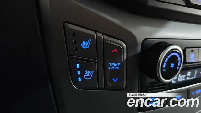2019 Hyundai The New Grand Starex 4WD Wagon 11-Seater Sold VIN KMJWA37KDKU040555 – odometer reading 2019 Hyundai The New Grand Starex 4WD Wagon 11-Seater Sold VIN KMJWA37KDKU040555 – odometer reading