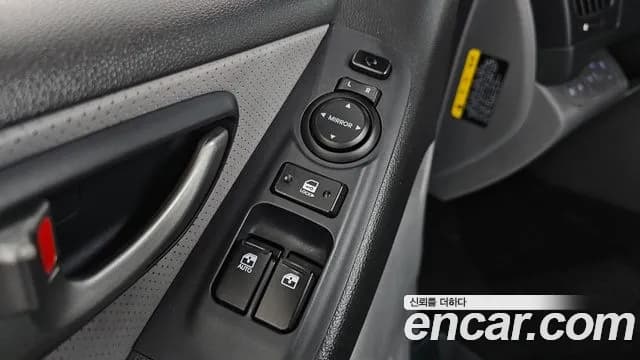 2019 Hyundai The New Grand Starex 4WD Wagon 11-Seater Sold VIN KMJWA37KDKU040555 – photo 22 2019 Hyundai The New Grand Starex 4WD Wagon 11-Seater Sold VIN KMJWA37KDKU040555 – photo 22