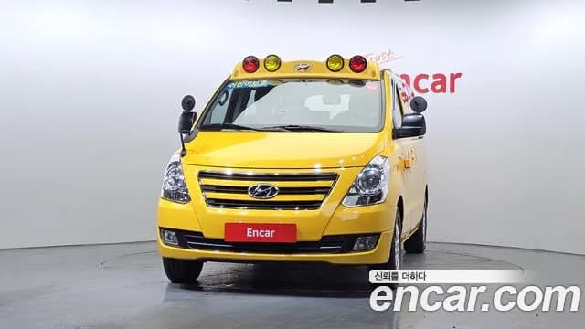 2018 Hyundai Grand Starex School Bus LPi Sold VIN KMJWA37TBJU946952 – exterior detail 2018 Hyundai Grand Starex School Bus LPi Sold VIN KMJWA37TBJU946952 – exterior detail