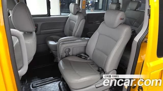 2019 Hyundai The New Grand Starex School Bus LPi Sold VIN KMJWA37TBKU001886 – photo 18 2019 Hyundai The New Grand Starex School Bus LPi Sold VIN KMJWA37TBKU001886 – photo 18