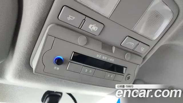 2019 Hyundai The New Grand Starex School Bus LPi Sold VIN KMJWA37TBKU014862 – photo 23 2019 Hyundai The New Grand Starex School Bus LPi Sold VIN KMJWA37TBKU014862 – photo 23