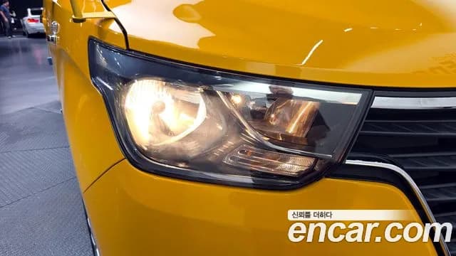 2019 Hyundai The New Grand Starex School Bus LPi Sold VIN KMJWA37TBKU045447 – front exterior 2019 Hyundai The New Grand Starex School Bus LPi Sold VIN KMJWA37TBKU045447 – front exterior