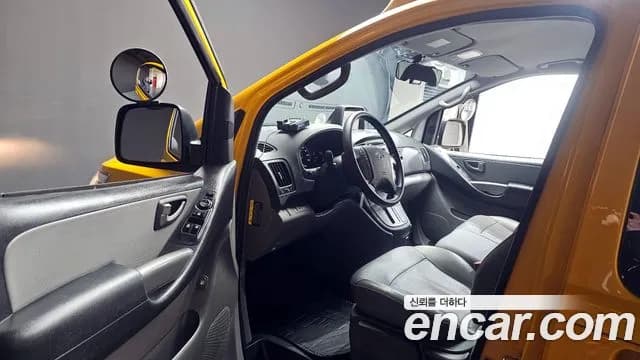 2019 Hyundai The New Grand Starex School Bus LPi Sold VIN KMJWA37TBKU067131 – photo 17 2019 Hyundai The New Grand Starex School Bus LPi Sold VIN KMJWA37TBKU067131 – photo 17