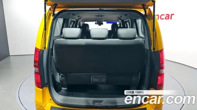 2020 Hyundai The New Grand Starex School Bus LPi Sold VIN KMJWA37TBLU141506 – side profile 2020 Hyundai The New Grand Starex School Bus LPi Sold VIN KMJWA37TBLU141506 – side profile