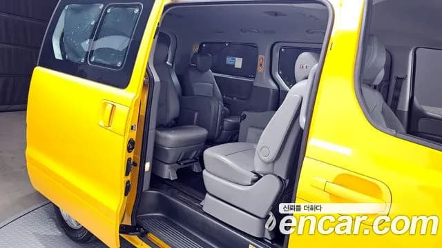 2020 Hyundai The New Grand Starex School Bus LPi Sold VIN KMJWA37TBLU141506 – dashboard 2020 Hyundai The New Grand Starex School Bus LPi Sold VIN KMJWA37TBLU141506 – dashboard