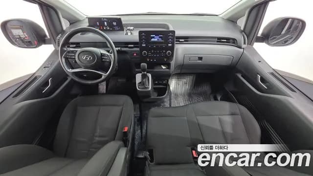 2022 Hyundai Staria 4WD Tourer 11-Seater Sold VIN KMJYA371DNU029838 – interior seats 2022 Hyundai Staria 4WD Tourer 11-Seater Sold VIN KMJYA371DNU029838 – interior seats