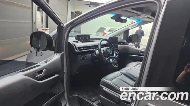 2022 Hyundai Staria Tourer 11-Seater Sold VIN KMJYB371BNU003755 – trunk area 2022 Hyundai Staria Tourer 11-Seater Sold VIN KMJYB371BNU003755 – trunk area