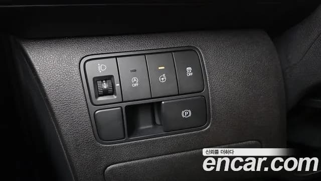 2022 Hyundai Staria Tourer 11-Seater Sold VIN KMJYB371BNU004642 – exterior detail 2022 Hyundai Staria Tourer 11-Seater Sold VIN KMJYB371BNU004642 – exterior detail