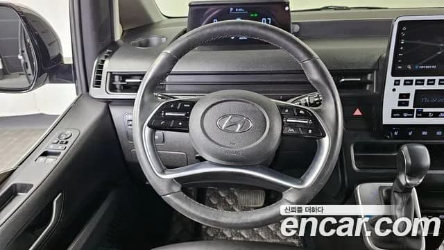 2022 Hyundai Staria Tourer 11-Seater Sold VIN KMJYB371BNU011191 – rear exterior 2022 Hyundai Staria Tourer 11-Seater Sold VIN KMJYB371BNU011191 – rear exterior