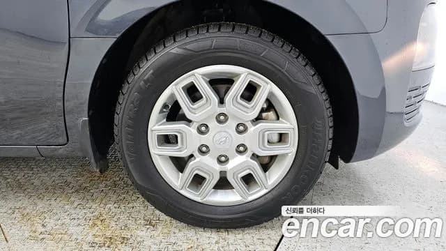 2023 Hyundai Staria Tourer 11-Seater Sold VIN KMJYB371BPU104511 – trunk area 2023 Hyundai Staria Tourer 11-Seater Sold VIN KMJYB371BPU104511 – trunk area