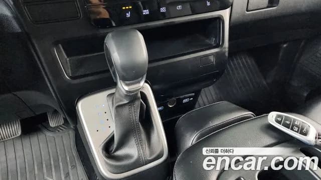 2023 Hyundai Staria Tourer 11-Seater Sold VIN KMJYB371BPU108896 – engine bay 2023 Hyundai Staria Tourer 11-Seater Sold VIN KMJYB371BPU108896 – engine bay