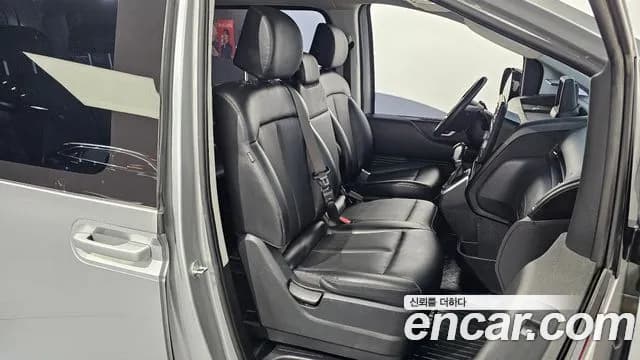 2023 Hyundai Staria Tourer 11-Seater Sold VIN KMJYB371BPU109022 – engine bay 2023 Hyundai Staria Tourer 11-Seater Sold VIN KMJYB371BPU109022 – engine bay