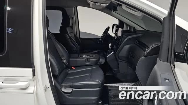 2024 Hyundai Staria Tourer 11-Seater Sold VIN KMJYB371BRU157670 – side profile 2024 Hyundai Staria Tourer 11-Seater Sold VIN KMJYB371BRU157670 – side profile