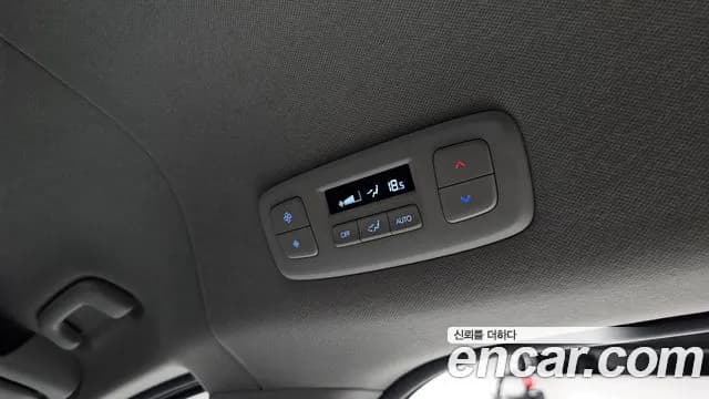 2024 Hyundai Staria Tourer 11-Seater Sold VIN KMJYB371BRU157670 – exterior detail 2024 Hyundai Staria Tourer 11-Seater Sold VIN KMJYB371BRU157670 – exterior detail