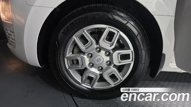 2022 Hyundai Staria 4WD Tourer 11-Seater Sold VIN KMJYB371DNU036109 – photo 20 2022 Hyundai Staria 4WD Tourer 11-Seater Sold VIN KMJYB371DNU036109 – photo 20