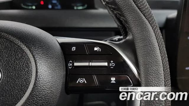 2022 Hyundai Staria 4WD Tourer 11-Seater Sold VIN KMJYB371DNU057067 – exterior detail 2022 Hyundai Staria 4WD Tourer 11-Seater Sold VIN KMJYB371DNU057067 – exterior detail