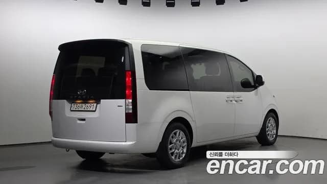 2022 Hyundai Staria 4WD Tourer 11-Seater Sold VIN KMJYB371DNU066135 – rear exterior 2022 Hyundai Staria 4WD Tourer 11-Seater Sold VIN KMJYB371DNU066135 – rear exterior