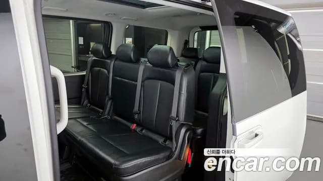 2022 Hyundai Staria 4WD Tourer 11-Seater Sold VIN KMJYB371DNU066135 – photo 12 2022 Hyundai Staria 4WD Tourer 11-Seater Sold VIN KMJYB371DNU066135 – photo 12