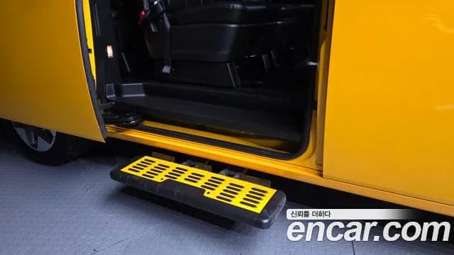 2022 Hyundai Staria L3.5 Kinder Safety Car Sold VIN KMJYB373BNU033356 – undercarriage 2022 Hyundai Staria L3.5 Kinder Safety Car Sold VIN KMJYB373BNU033356 – undercarriage
