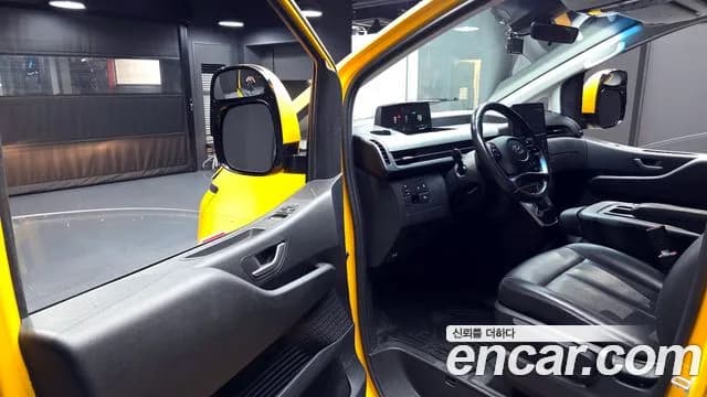 2022 Hyundai Staria L3.5 Kinder Safety Car Sold VIN KMJYB373BNU060999 – interior seats 2022 Hyundai Staria L3.5 Kinder Safety Car Sold VIN KMJYB373BNU060999 – interior seats