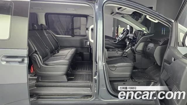 2023 Hyundai Staria L3.5 Tourer 11-Seater Sold VIN KMJYB373BPU128413 – exterior detail 2023 Hyundai Staria L3.5 Tourer 11-Seater Sold VIN KMJYB373BPU128413 – exterior detail