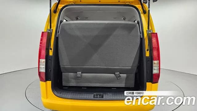 2024 Hyundai Staria L3.5 Kinder Safety Car Sold VIN KMJYB373BRU180299 – side profile 2024 Hyundai Staria L3.5 Kinder Safety Car Sold VIN KMJYB373BRU180299 – side profile