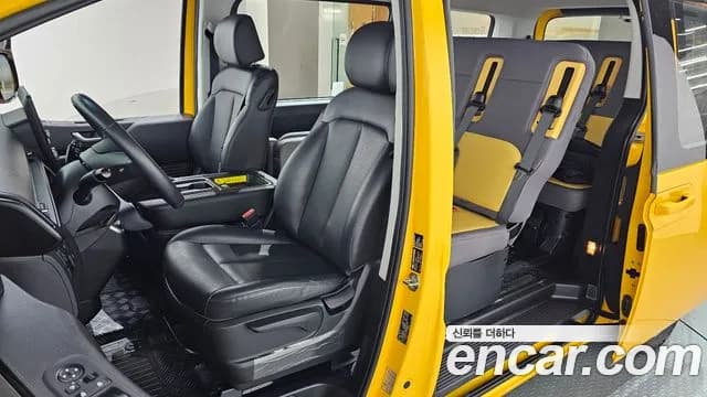 2024 Hyundai Staria L3.5 Kinder Safety Car Sold VIN KMJYB373BRU180299 – trunk area 2024 Hyundai Staria L3.5 Kinder Safety Car Sold VIN KMJYB373BRU180299 – trunk area