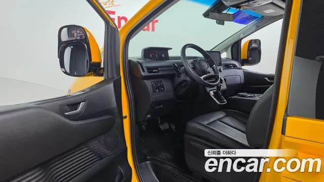 2025 Hyundai Staria L3.5 Kinder Safety Car Sold VIN KMJYB373BSU205928 – rear exterior 2025 Hyundai Staria L3.5 Kinder Safety Car Sold VIN KMJYB373BSU205928 – rear exterior