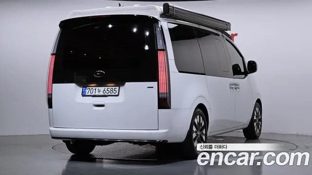 2023 Hyundai Staria 4WD Camper Sold VIN KMJYS371DPU095643 – interior seats 2023 Hyundai Staria 4WD Camper Sold VIN KMJYS371DPU095643 – interior seats