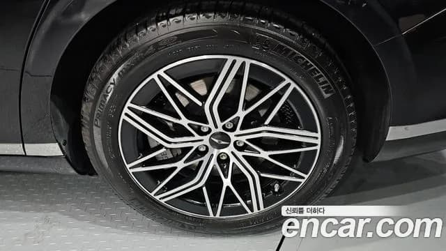 2022 Genesis G90 (RS4) Gasoline 3.5 Turbo 2WD Sold VIN KMTFA41DBNU003065 – interior seats 2022 Genesis G90 (RS4) Gasoline 3.5 Turbo 2WD Sold VIN KMTFA41DBNU003065 – interior seats