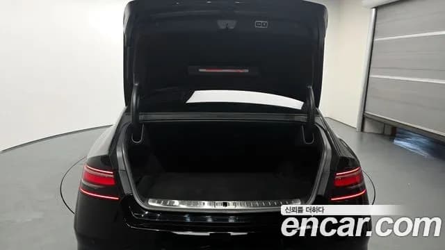 2022 Genesis G90 (RS4) Gasoline 3.5 Turbo 2WD Sold VIN KMTFA41DBNU011510 – side profile 2022 Genesis G90 (RS4) Gasoline 3.5 Turbo 2WD Sold VIN KMTFA41DBNU011510 – side profile