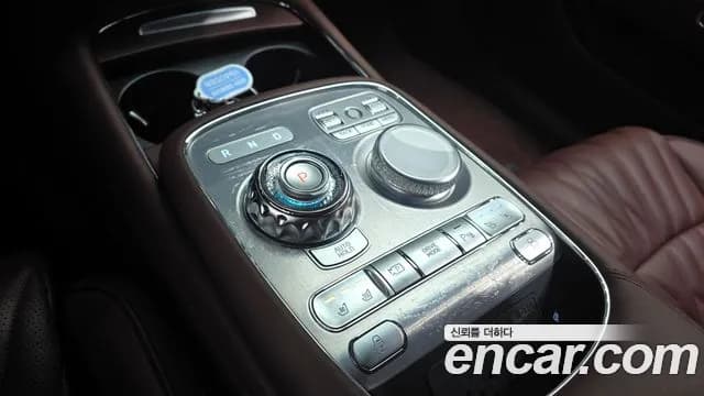 2022 Genesis G90 (RS4) Gasoline 3.5 Turbo 2WD Sold VIN KMTFA41DBNU011510 – exterior detail 2022 Genesis G90 (RS4) Gasoline 3.5 Turbo 2WD Sold VIN KMTFA41DBNU011510 – exterior detail