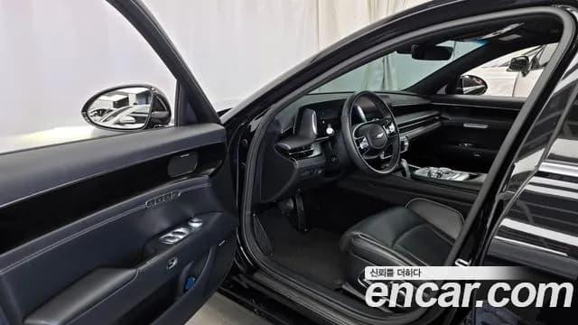 2022 Genesis G90 (RS4) Gasoline 3.5 Turbo 2WD Sold VIN KMTFA41DBNU018278 – front exterior 2022 Genesis G90 (RS4) Gasoline 3.5 Turbo 2WD Sold VIN KMTFA41DBNU018278 – front exterior