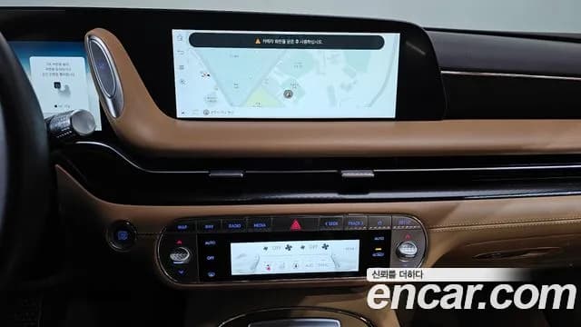 2022 Genesis G90 (RS4) Gasoline 3.5 Turbo AWD Sold VIN KMTFA41DDNU001802 – interior seats 2022 Genesis G90 (RS4) Gasoline 3.5 Turbo AWD Sold VIN KMTFA41DDNU001802 – interior seats
