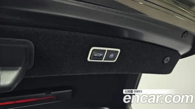 2022 Genesis G90 (RS4) Gasoline 3.5 Turbo AWD Sold VIN KMTFA41DDNU001802 – undercarriage 2022 Genesis G90 (RS4) Gasoline 3.5 Turbo AWD Sold VIN KMTFA41DDNU001802 – undercarriage