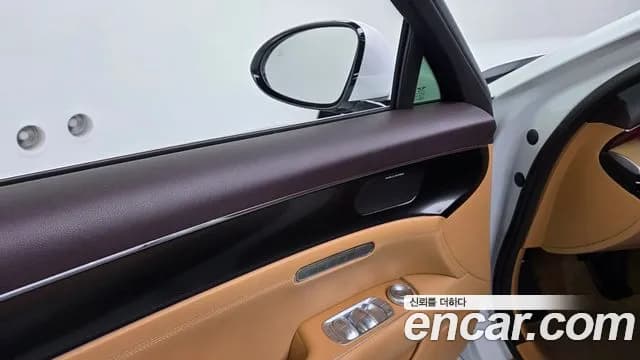 2022 Genesis G90 (RS4) Gasoline 3.5 Turbo AWD Sold VIN KMTFA41DDNU004050 – front exterior 2022 Genesis G90 (RS4) Gasoline 3.5 Turbo AWD Sold VIN KMTFA41DDNU004050 – front exterior