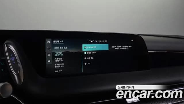 2022 Genesis G90 (RS4) Gasoline 3.5 Turbo AWD Sold VIN KMTFA41DDNU009212 – interior seats 2022 Genesis G90 (RS4) Gasoline 3.5 Turbo AWD Sold VIN KMTFA41DDNU009212 – interior seats