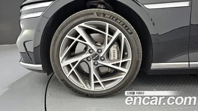 2022 Genesis G90 (RS4) Gasoline 3.5 Turbo AWD Sold VIN KMTFA41DDNU009597 – front exterior 2022 Genesis G90 (RS4) Gasoline 3.5 Turbo AWD Sold VIN KMTFA41DDNU009597 – front exterior
