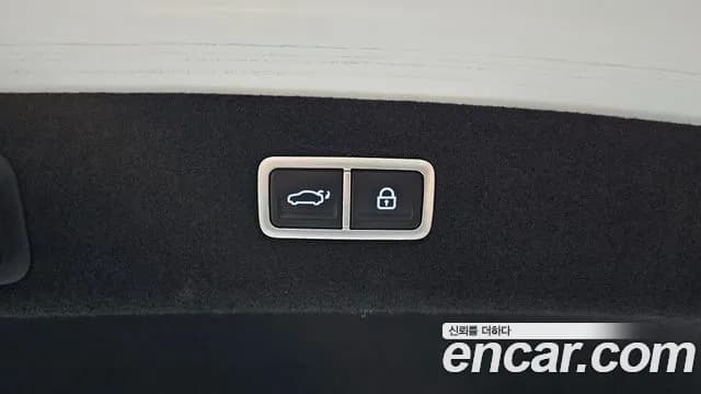 2022 Genesis G90 (RS4) Gasoline 3.5 Turbo AWD Sold VIN KMTFA41DDNU010330 – dashboard 2022 Genesis G90 (RS4) Gasoline 3.5 Turbo AWD Sold VIN KMTFA41DDNU010330 – dashboard