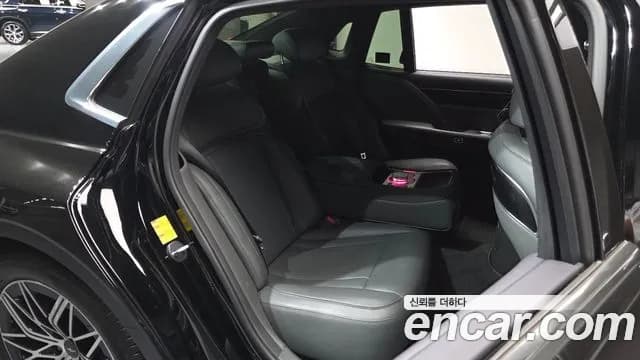 2022 Genesis G90 (RS4) Gasoline 3.5 Turbo AWD Sold VIN KMTFA41DDNU017789 – rear exterior 2022 Genesis G90 (RS4) Gasoline 3.5 Turbo AWD Sold VIN KMTFA41DDNU017789 – rear exterior