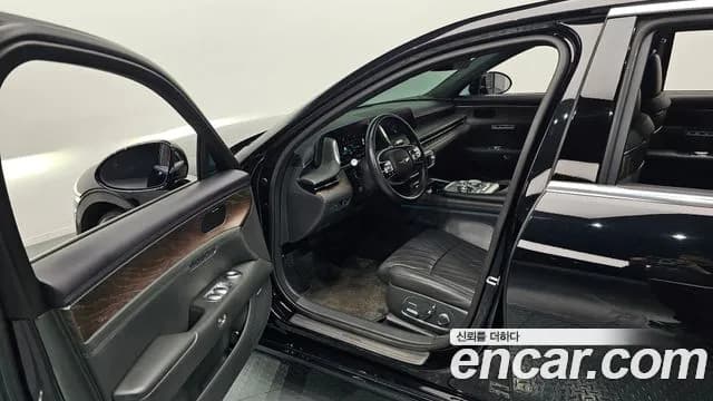 2023 Genesis G90 (RS4) Gasoline 3.5 Turbo AWD Sold VIN KMTFA41DDPU018774 – exterior detail 2023 Genesis G90 (RS4) Gasoline 3.5 Turbo AWD Sold VIN KMTFA41DDPU018774 – exterior detail