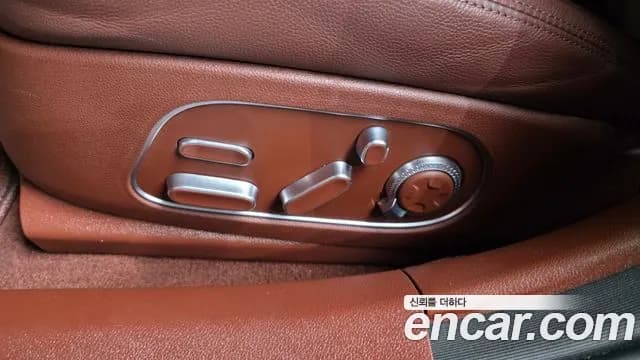 2023 Genesis G90 (RS4) Gasoline 3.5 Turbo AWD Sold VIN KMTFA41DDPU019442 – photo 32 2023 Genesis G90 (RS4) Gasoline 3.5 Turbo AWD Sold VIN KMTFA41DDPU019442 – photo 32