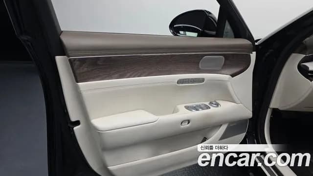 2023 Genesis G90 (RS4) Gasoline 3.5 Turbo AWD Sold VIN KMTFA41DDPU023554 – rear exterior 2023 Genesis G90 (RS4) Gasoline 3.5 Turbo AWD Sold VIN KMTFA41DDPU023554 – rear exterior
