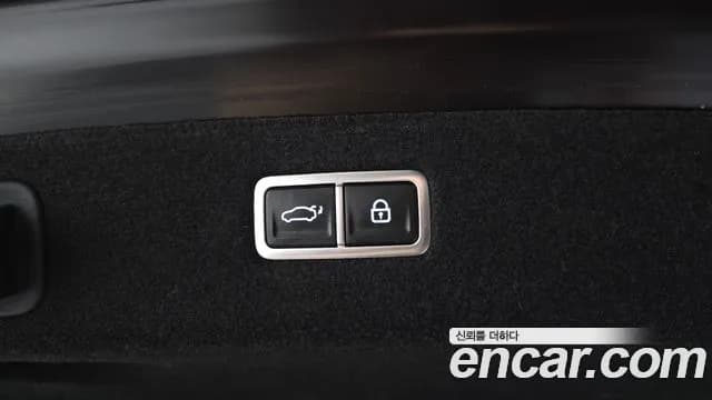 2023 Genesis G90 (RS4) Gasoline 3.5 Turbo AWD Sold VIN KMTFA41DDPU024088 – rear exterior 2023 Genesis G90 (RS4) Gasoline 3.5 Turbo AWD Sold VIN KMTFA41DDPU024088 – rear exterior