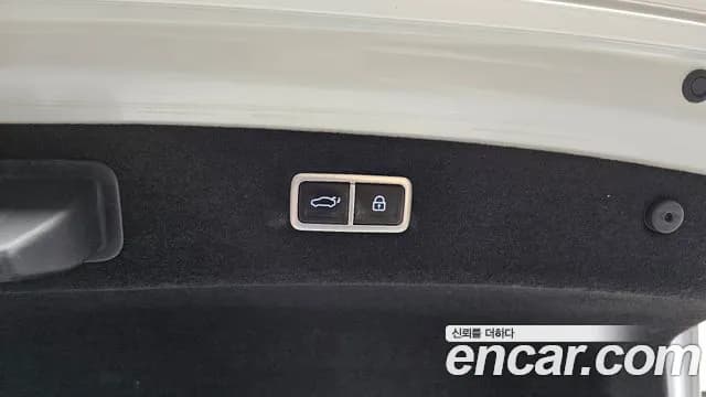 2023 Genesis G90 (RS4) Gasoline 3.5 Turbo AWD Sold VIN KMTFA41DDPU029761 – dashboard 2023 Genesis G90 (RS4) Gasoline 3.5 Turbo AWD Sold VIN KMTFA41DDPU029761 – dashboard