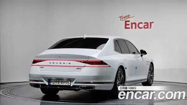 2023 Genesis G90 (RS4) Gasoline 3.5 Turbo AWD Sold VIN KMTFA41DDPU029761 – interior seats 2023 Genesis G90 (RS4) Gasoline 3.5 Turbo AWD Sold VIN KMTFA41DDPU029761 – interior seats